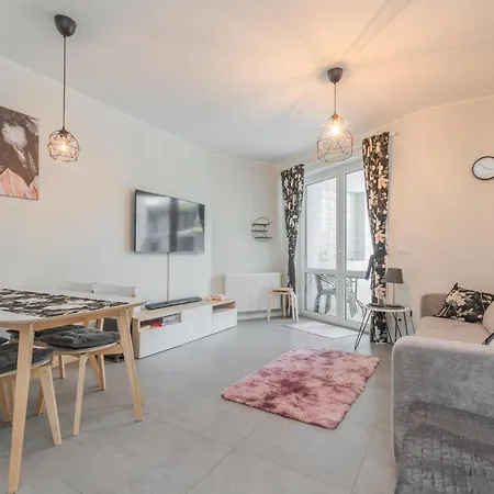 Mierzeja -osiedle Bursztynowe, * ヤンタル